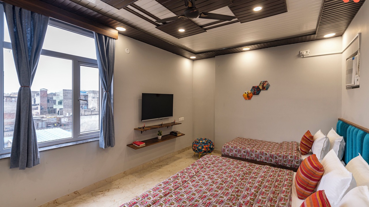 Photo of Bedroom in Pink City