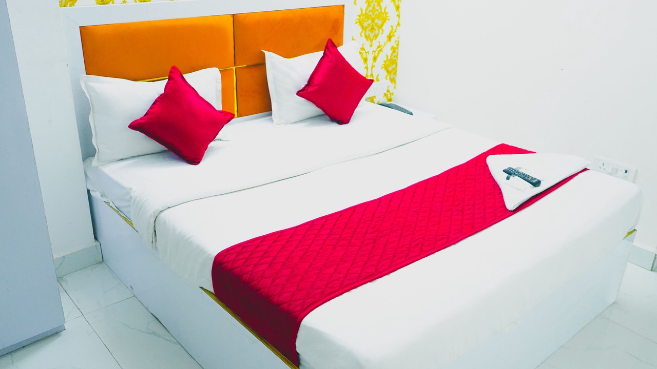 Photo of Bedroom in Sector 70