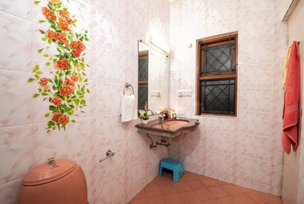 Photo of Bathroom in Caranzalem