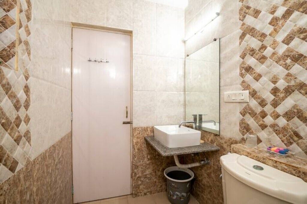 Photo of Bathroom in Caranzalem