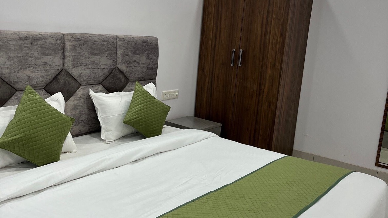 Photo of Bedroom in Mehandipur