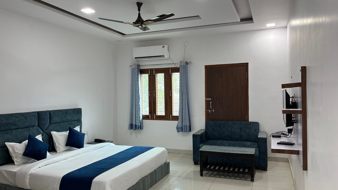 Photo of Bedroom in Mehandipur