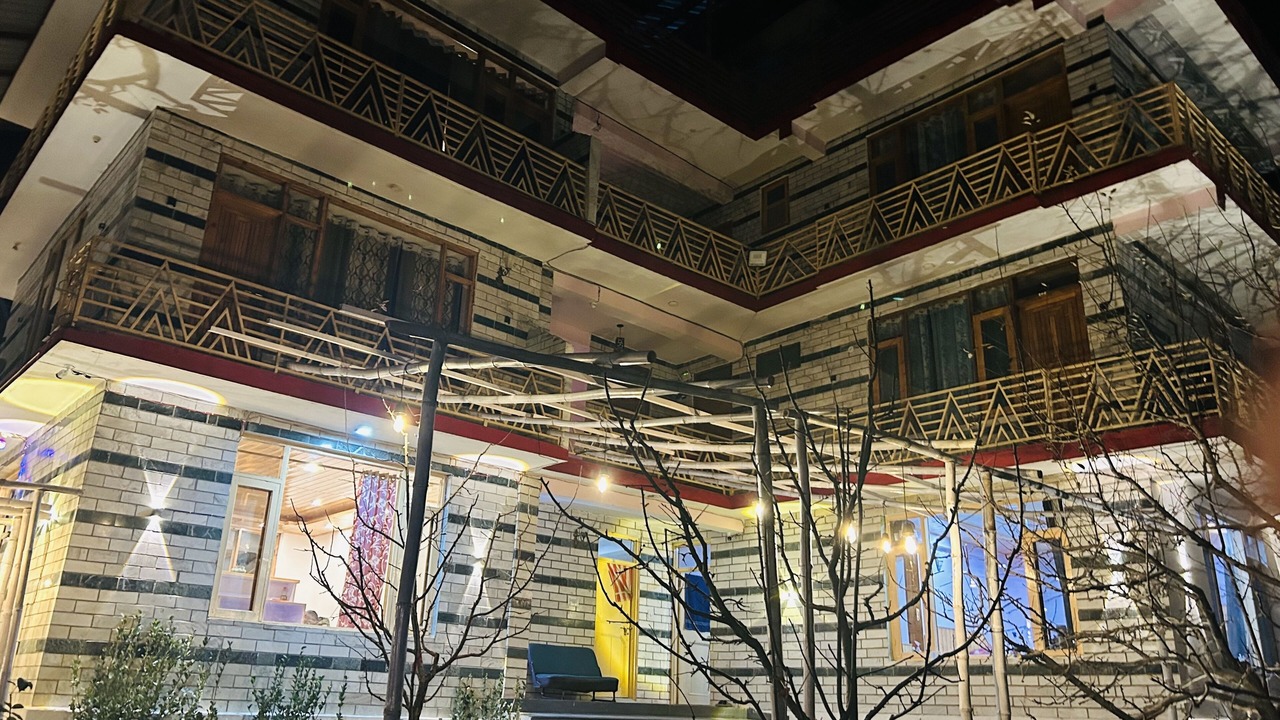 Photo of Outdoor in Burwa