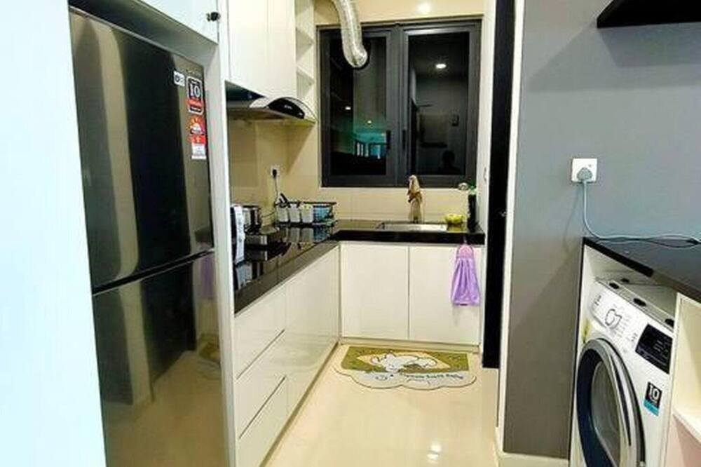 Photo of Kitchen in Maluri