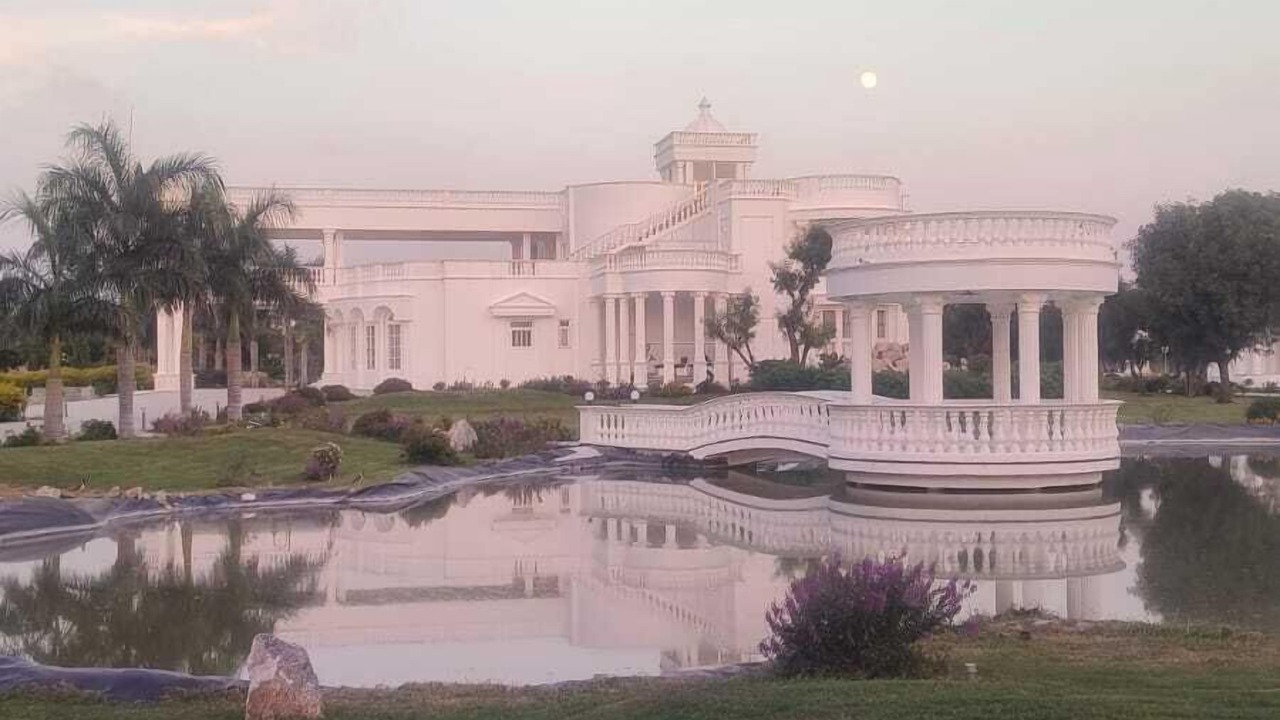 Photo of Outdoor in Desuri