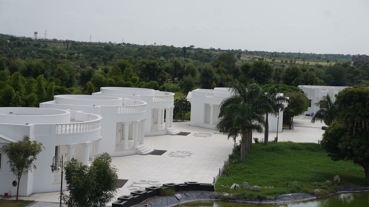 Photo of Outdoor in Desuri