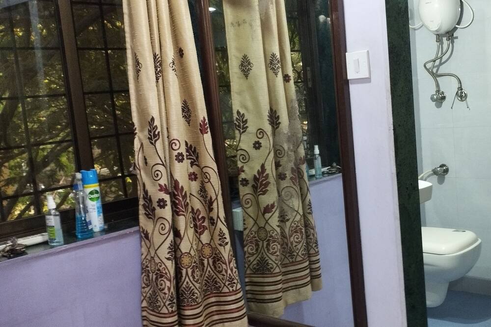 Photo of Bathroom in Chembur East