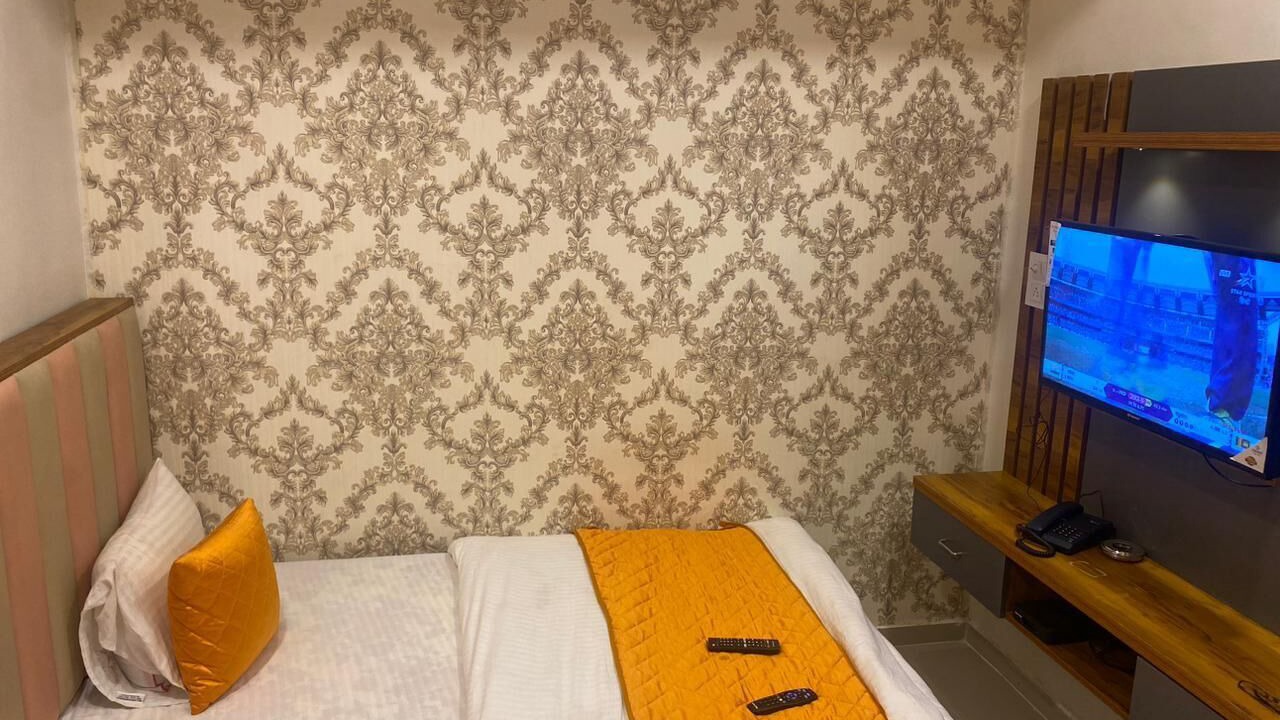 Photo of Bedroom in Gandhinagar