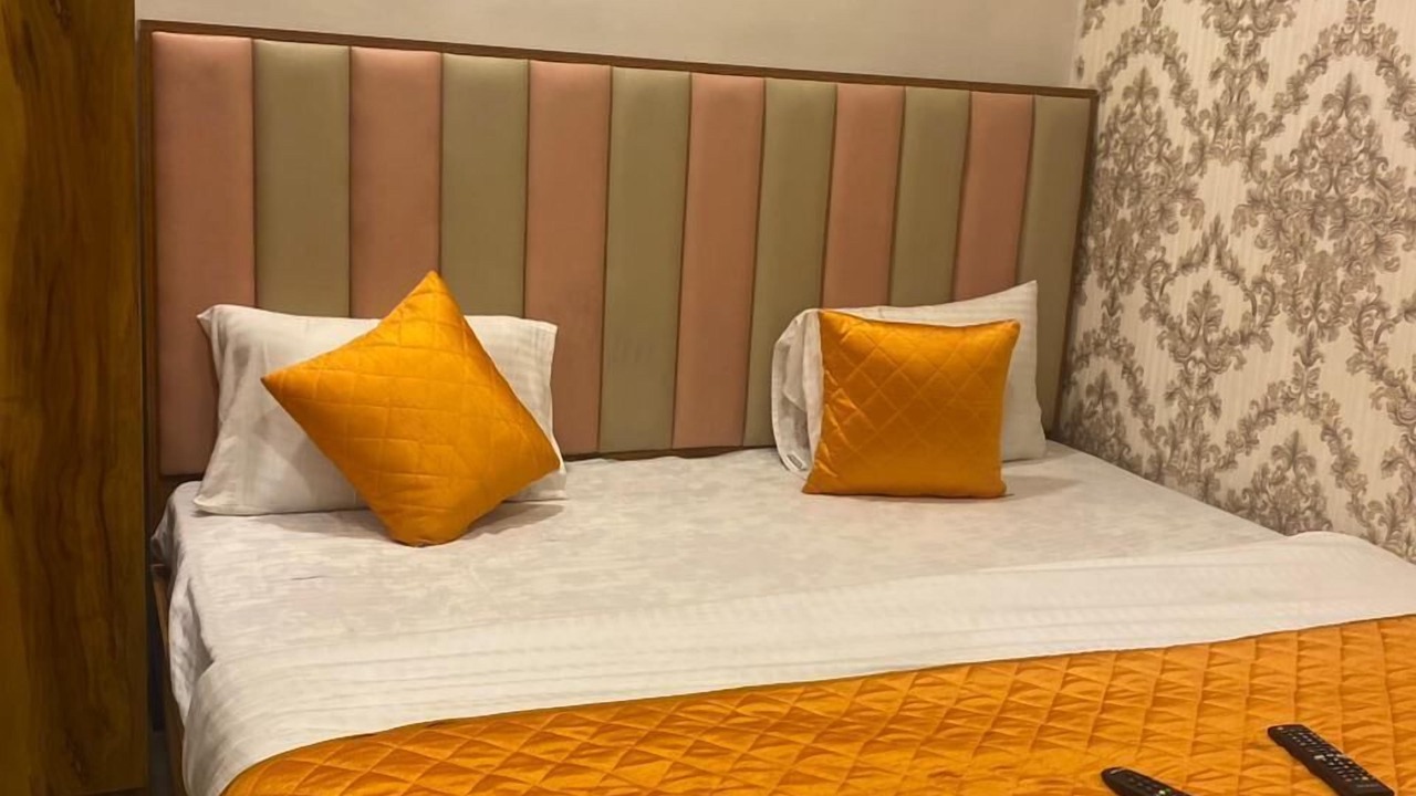 Photo of Bedroom in Gandhinagar