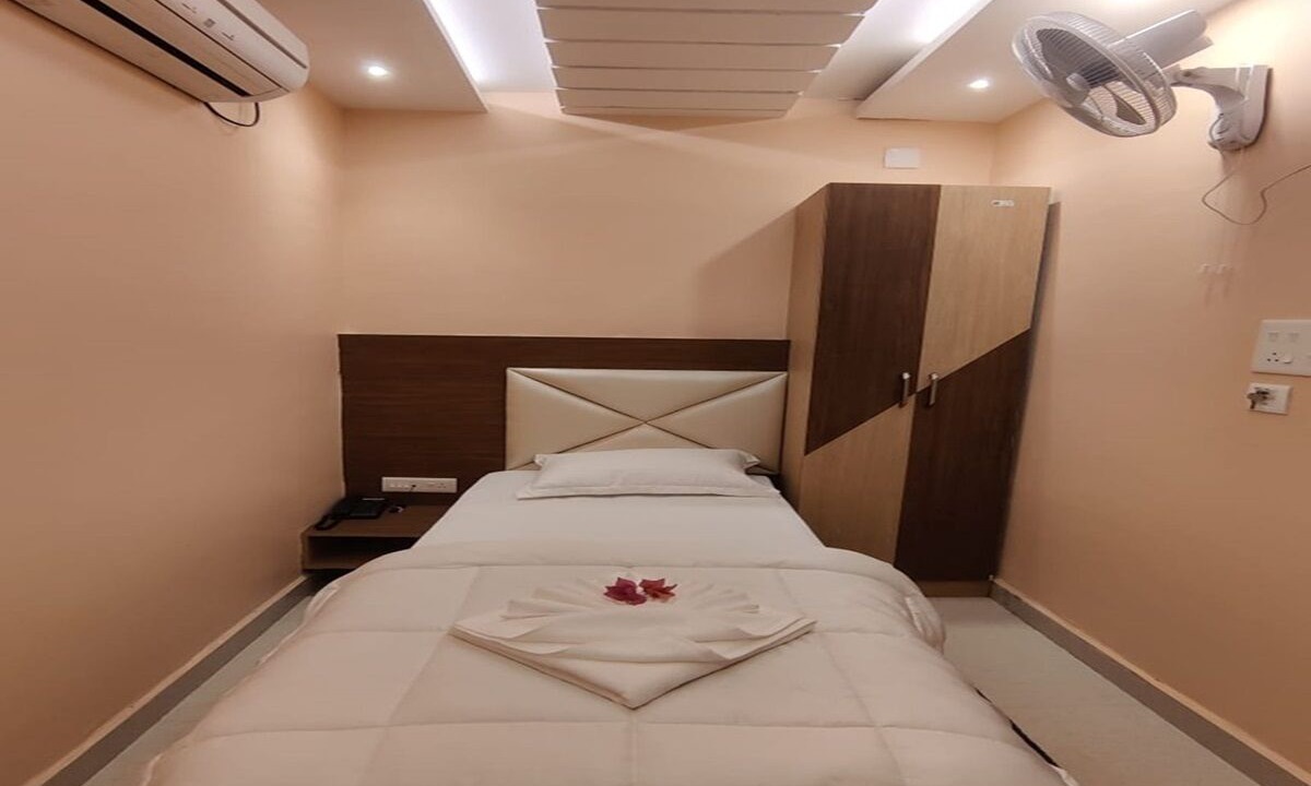 Photo of Bedroom in Subarnapur