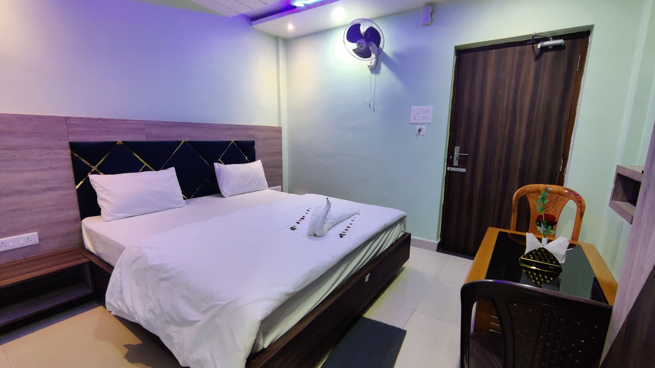 Photo of Bedroom in Subarnapur