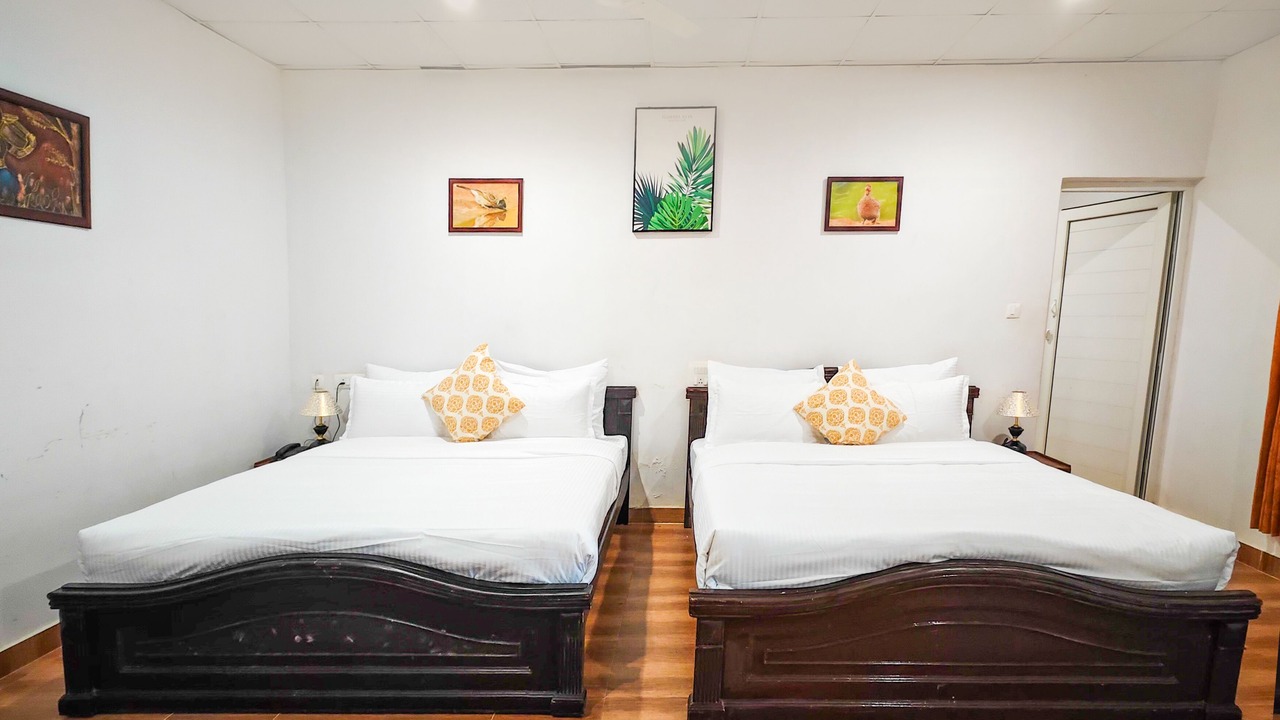 Photo of Bedroom in Valparai