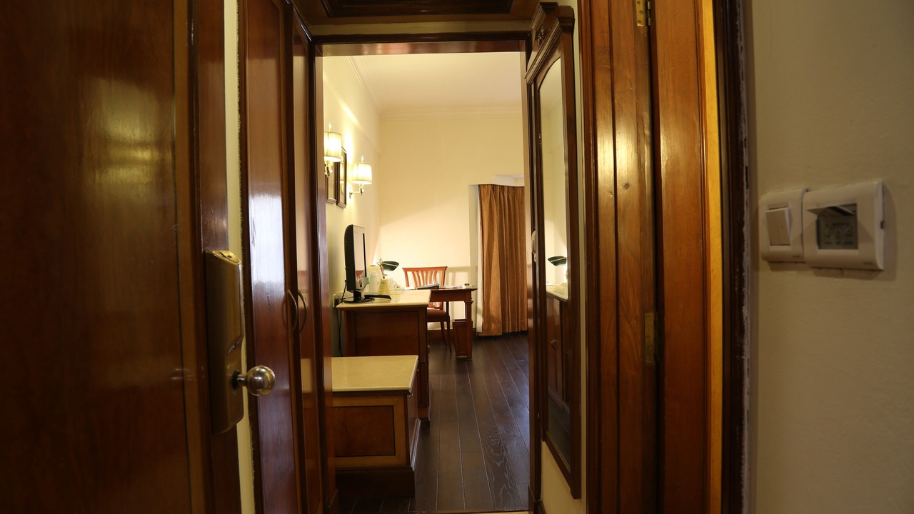 Photo of Bedroom in Chanakyapuri
