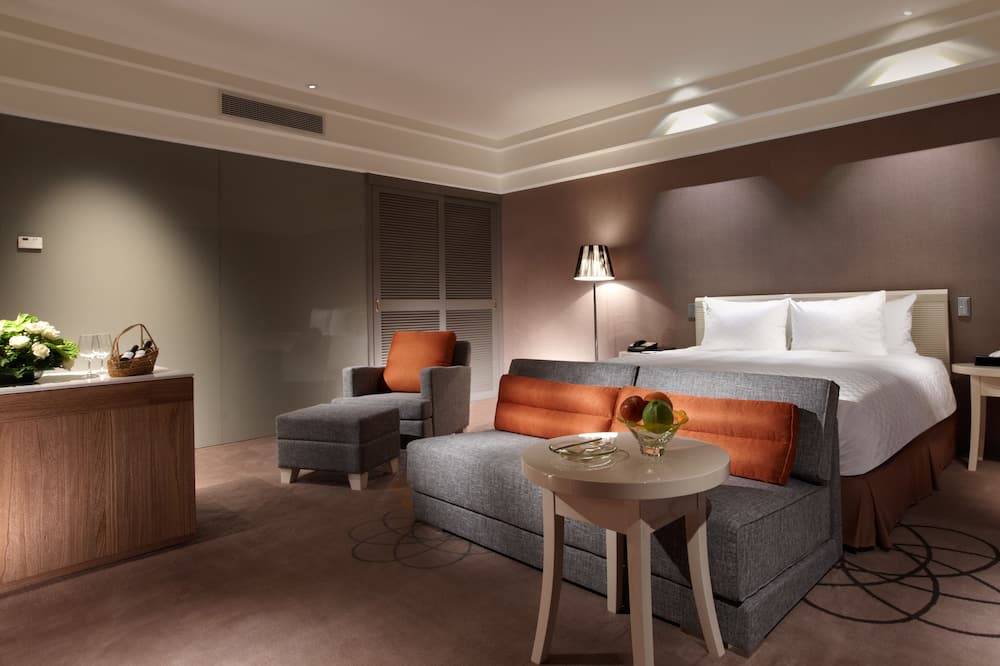 Photo of Bedroom in East District