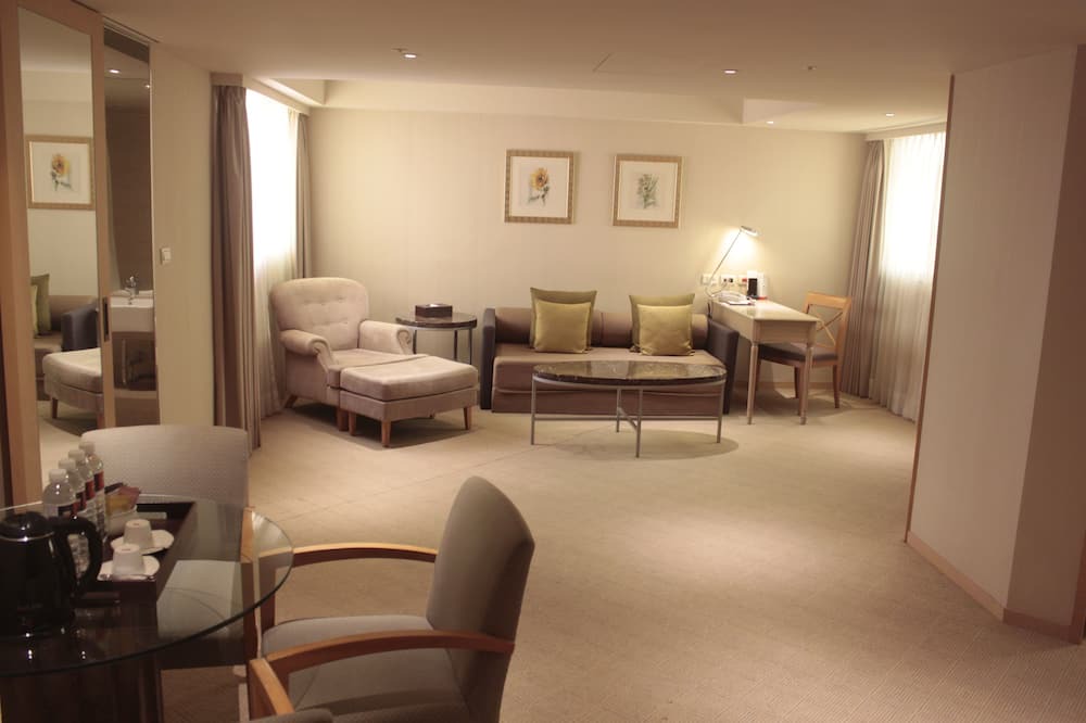 Photo of Livingroom in East District