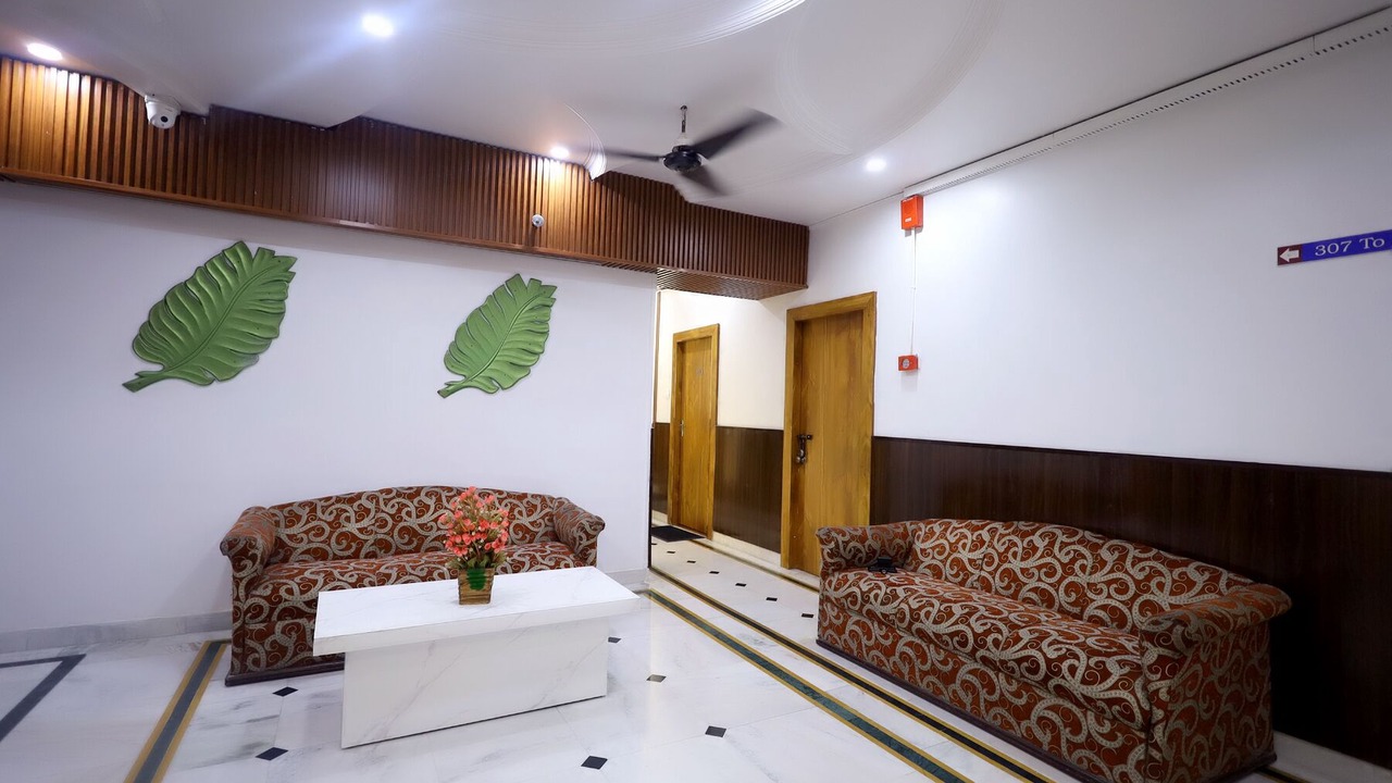 Photo of Bedroom in Raj Nagar