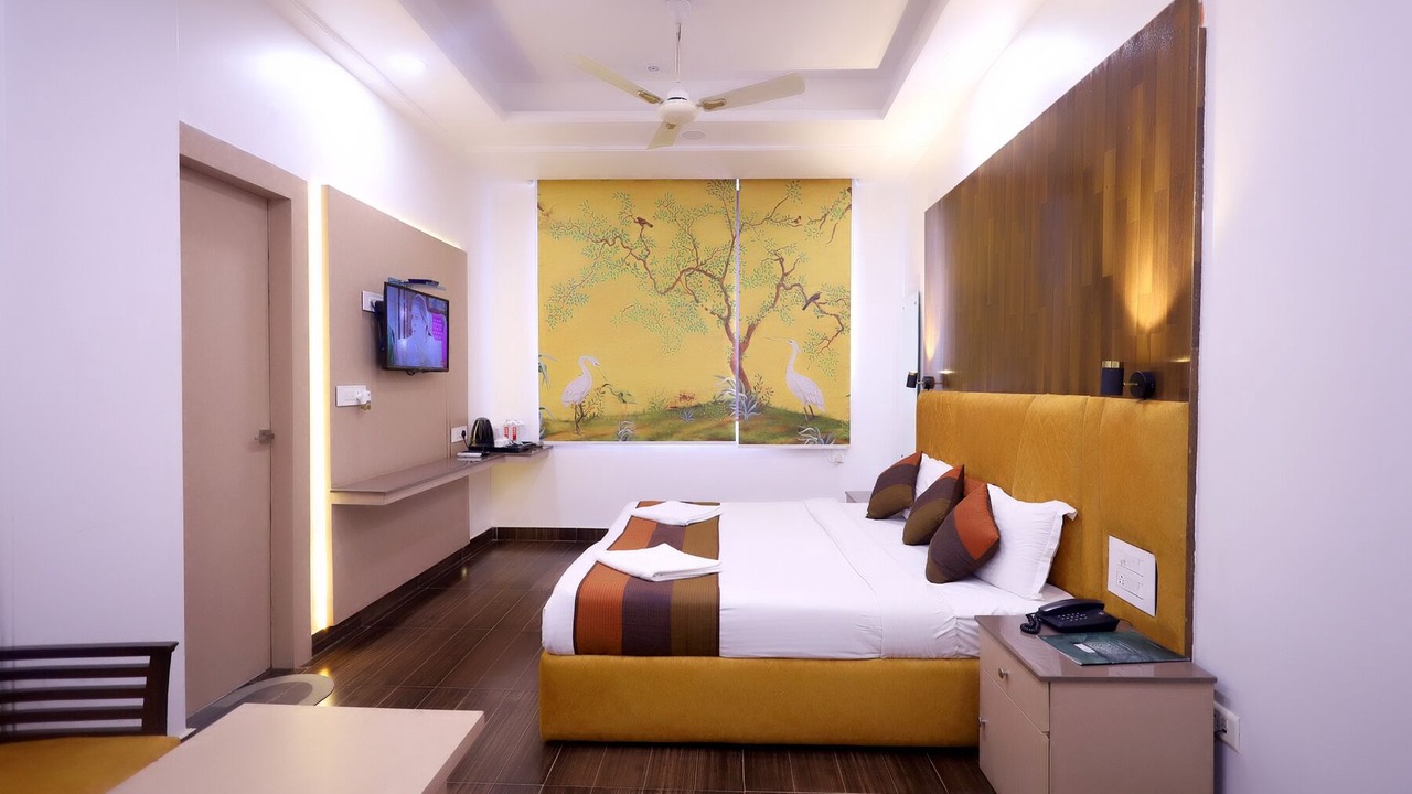 Photo of Bedroom in Raj Nagar