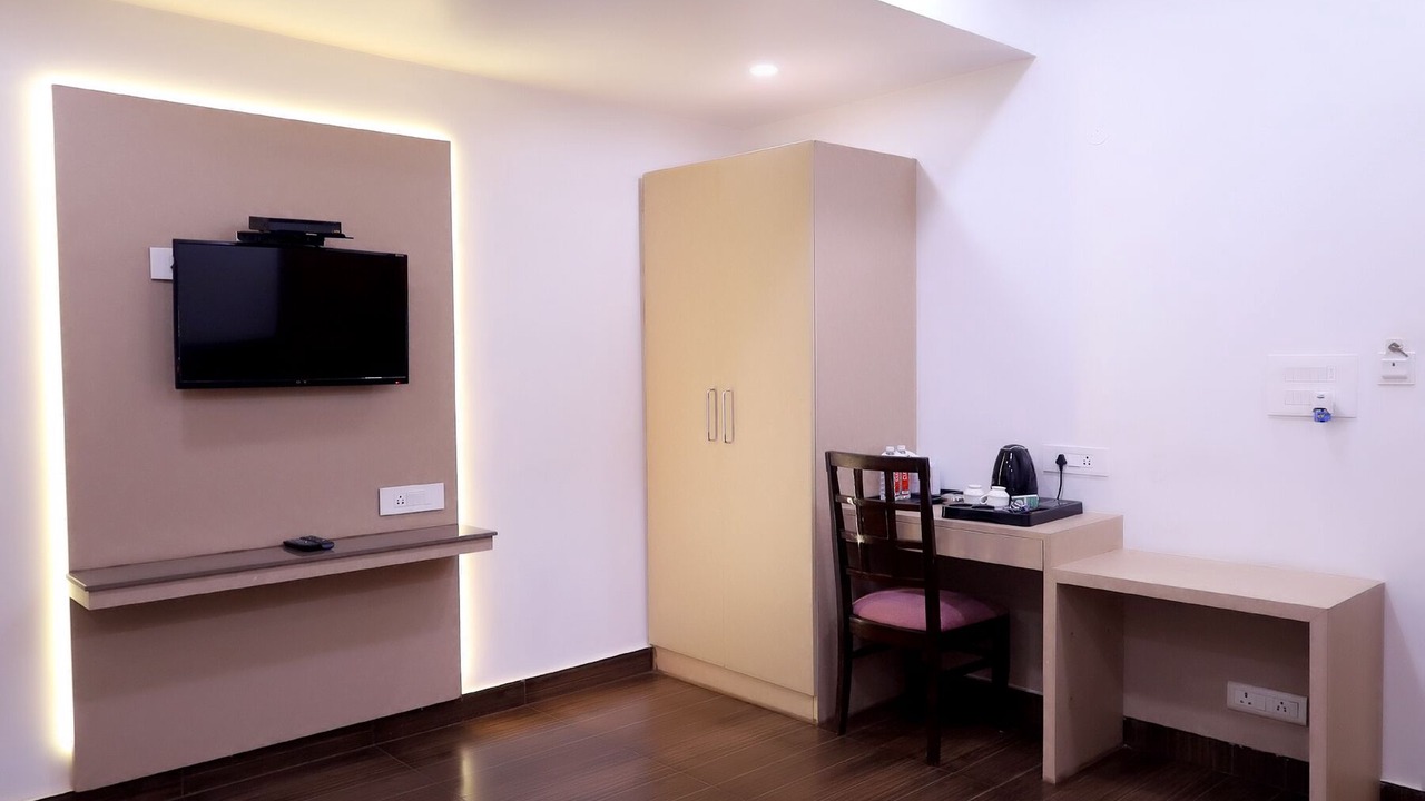 Photo of Bedroom in Raj Nagar