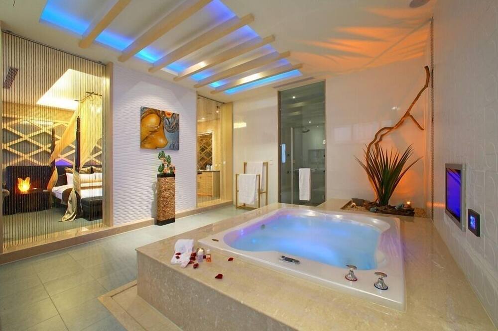 Photo of Bathroom in Tucheng