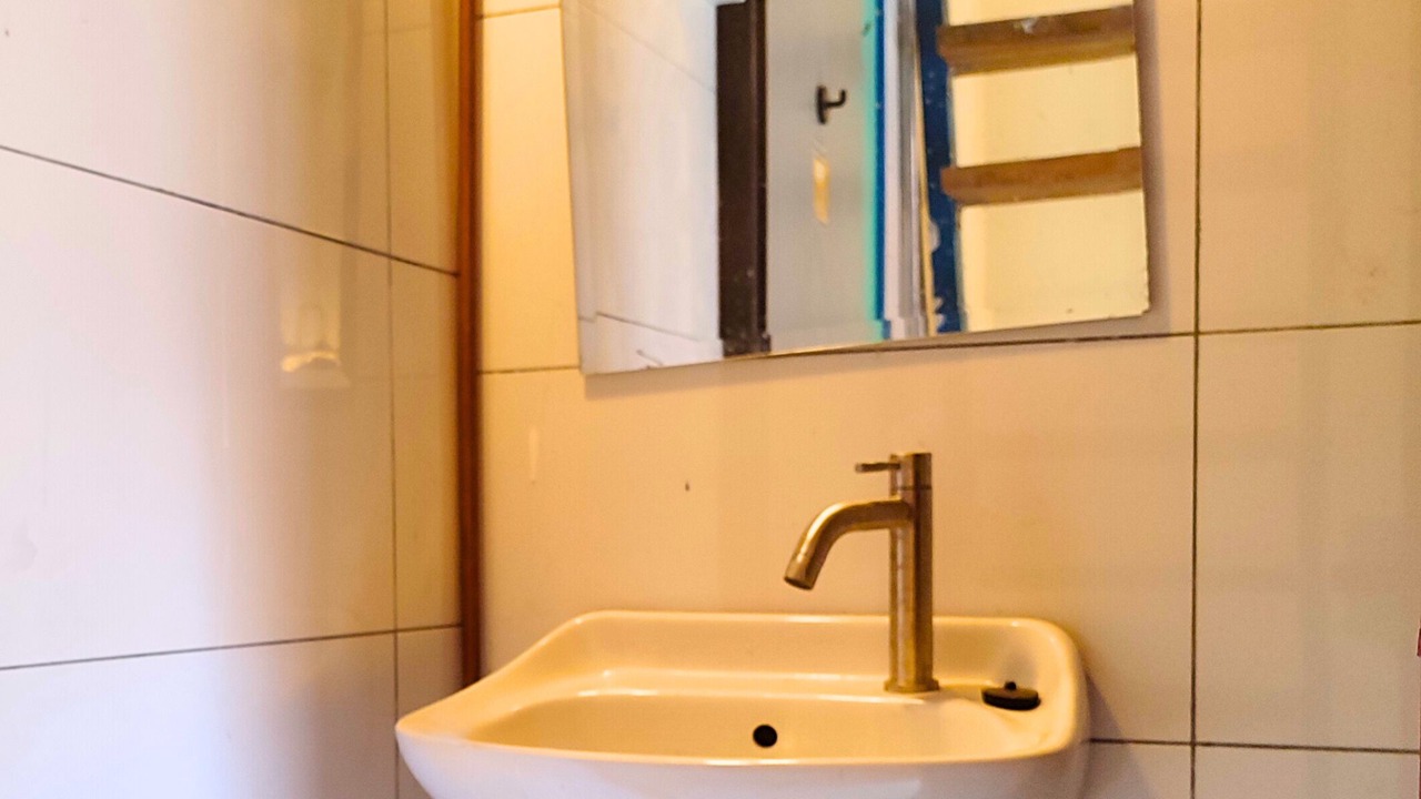 Photo of Bathroom in Imbi