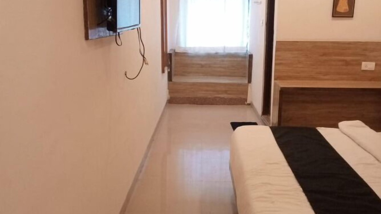 Photo of Bedroom in Khuldabad
