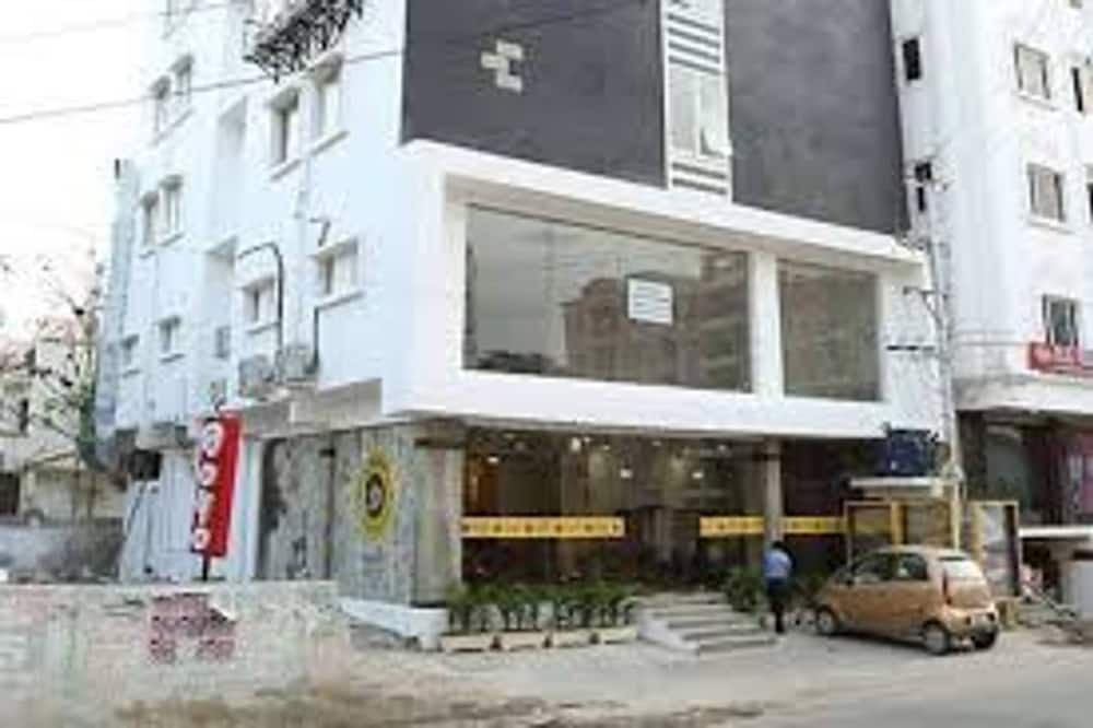 Photo of Outdoor in HITEC City