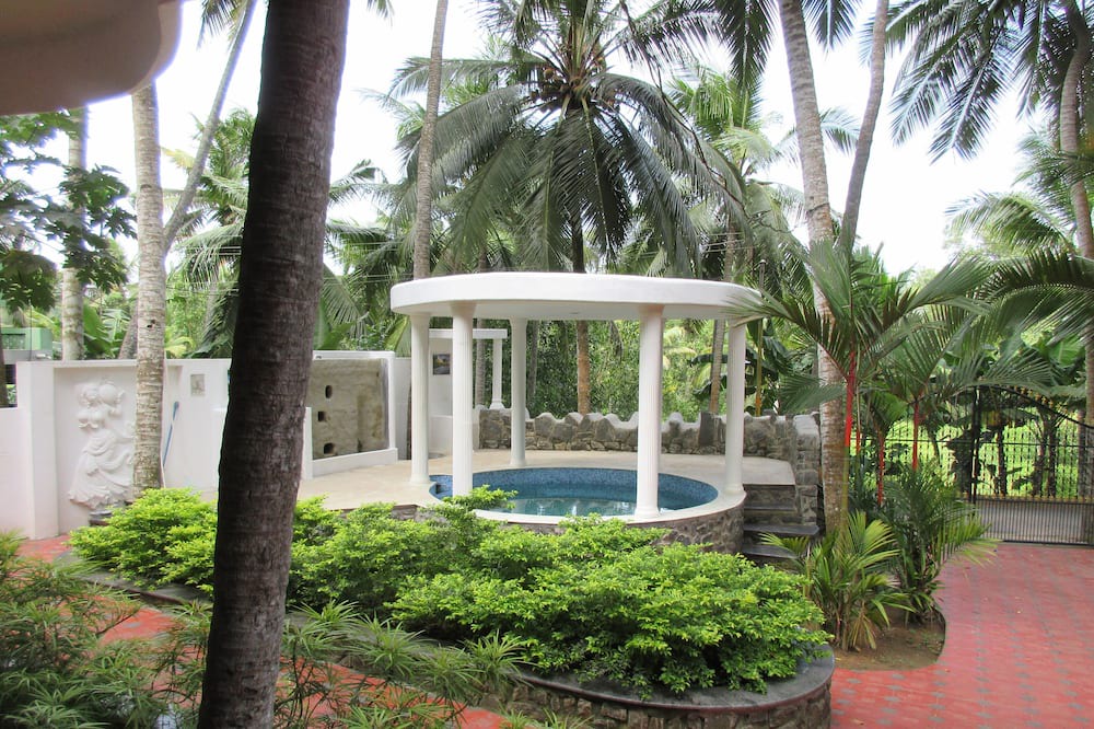 Photo of Outdoor in Venganoor