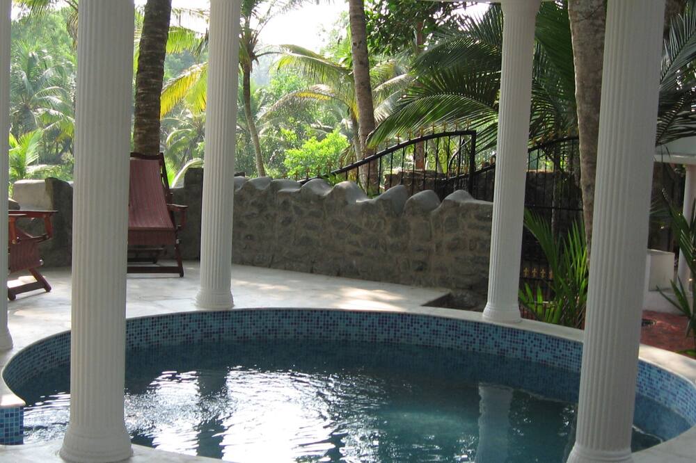 Photo of Outdoor in Venganoor