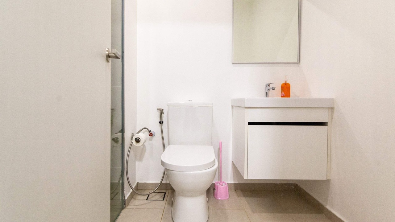 Photo of Bathroom in Maluri