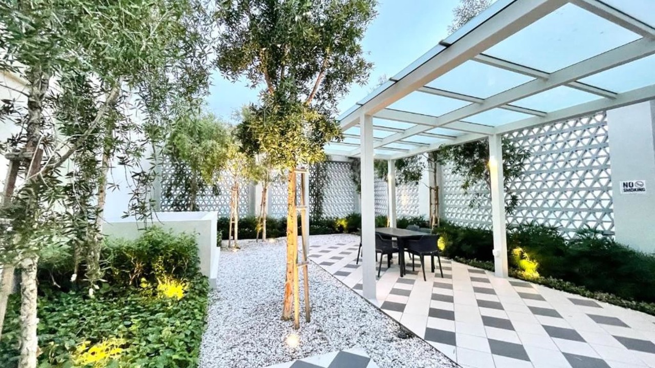 Photo of Outdoor in Maluri