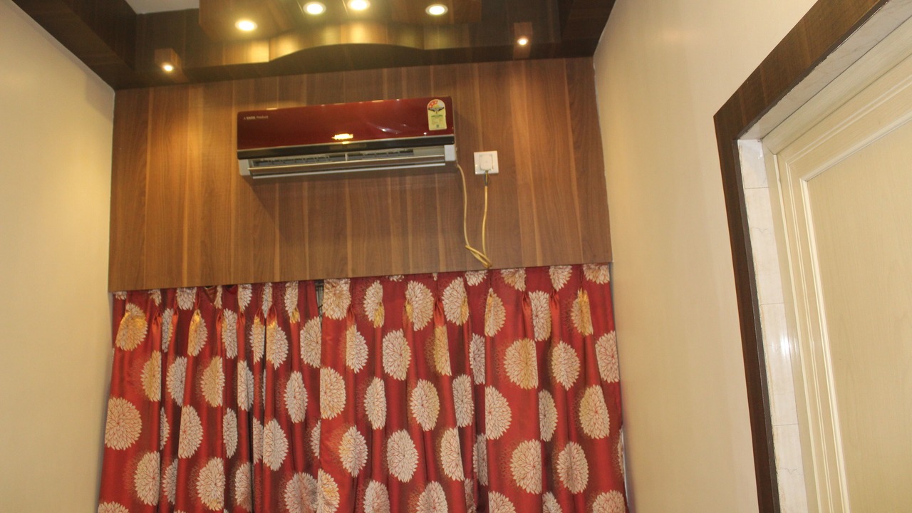 Photo of Bedroom in Malda