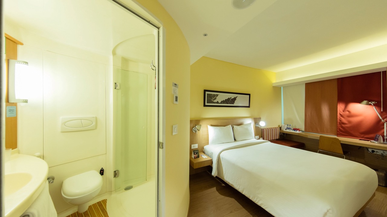 Photo of Bedroom in Thousand Lights