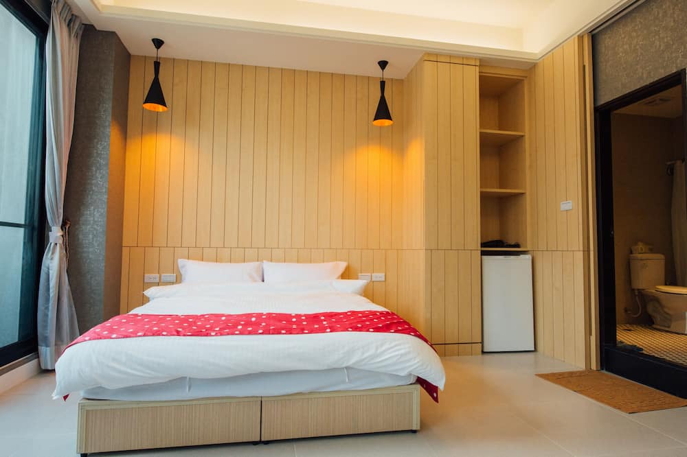 Photo of Bedroom in East District