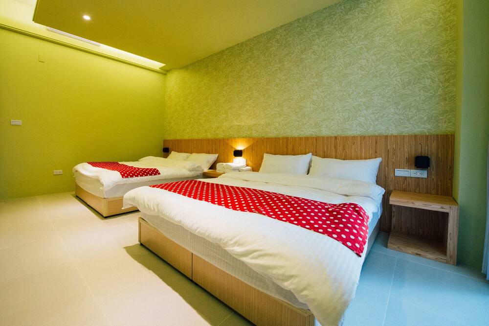 Photo of Bedroom in East District