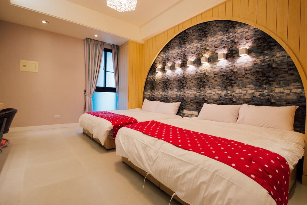 Photo of Bedroom in East District