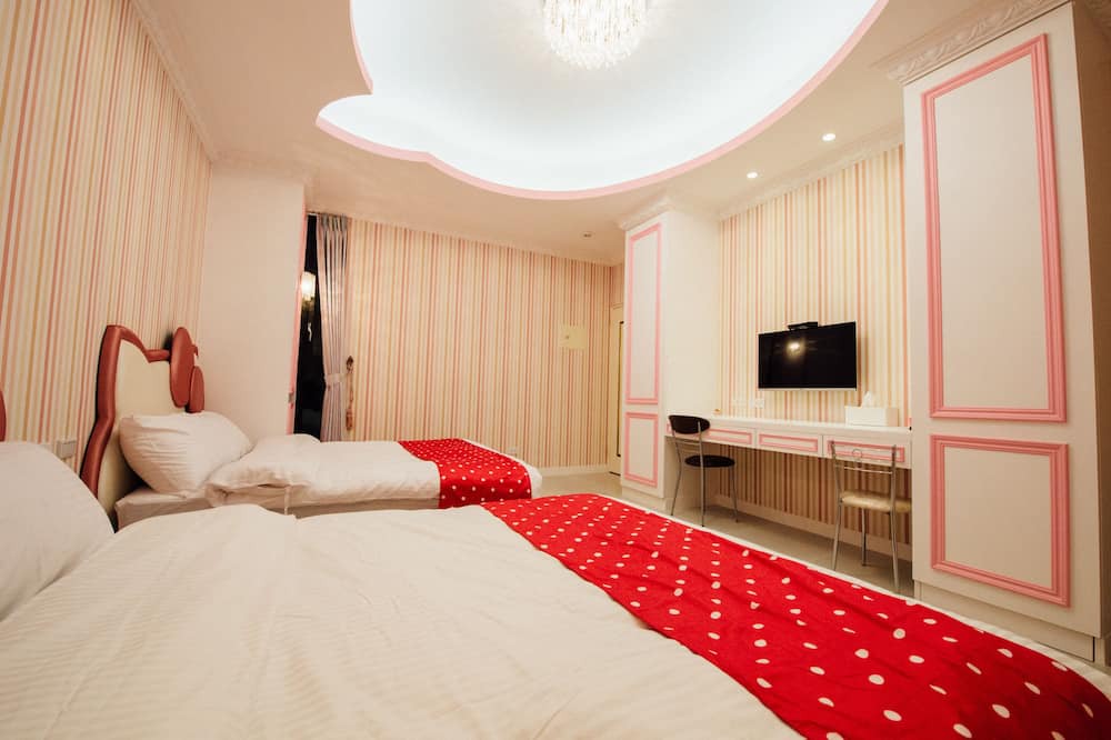 Photo of Bedroom in East District