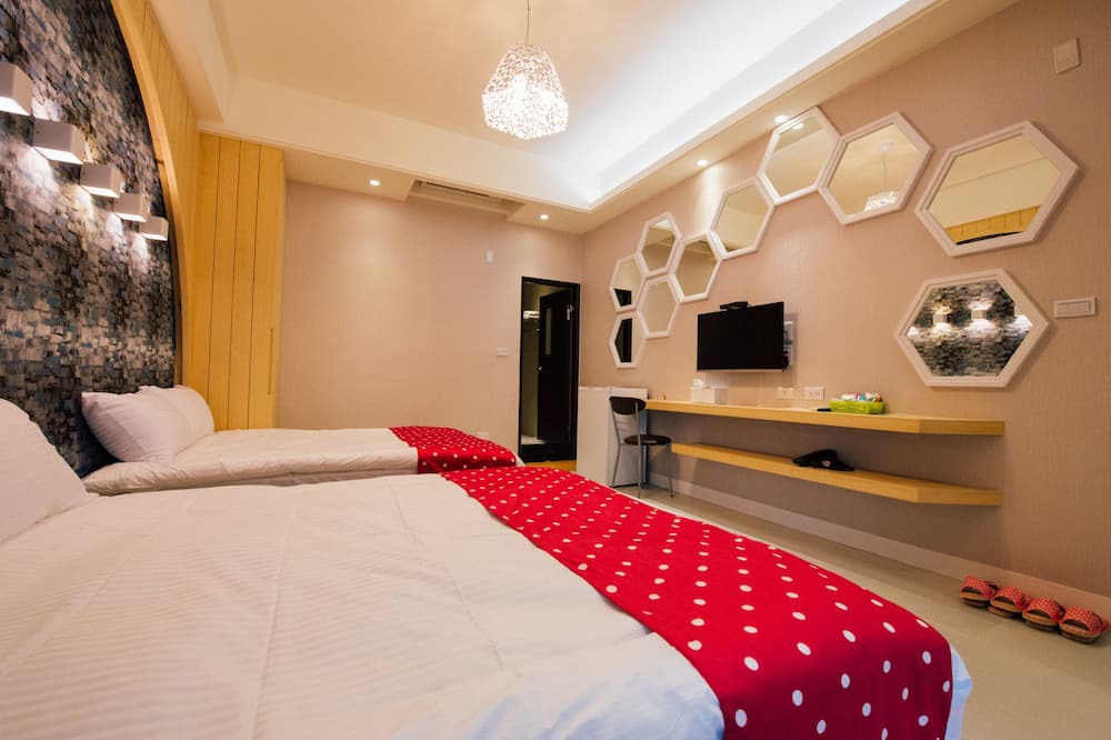 Photo of Bedroom in East District