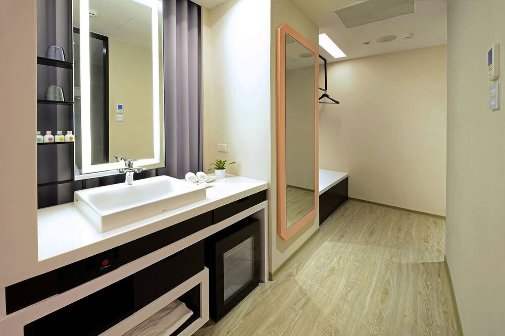 Photo of Bathroom in Shilin