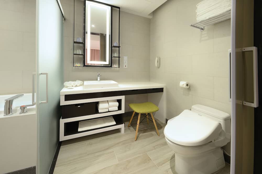 Photo of Bathroom in Shilin