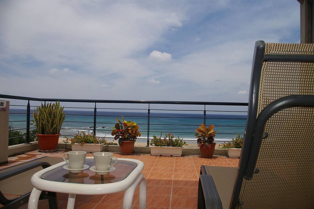 Photo of Patio Balcony in Big Beach