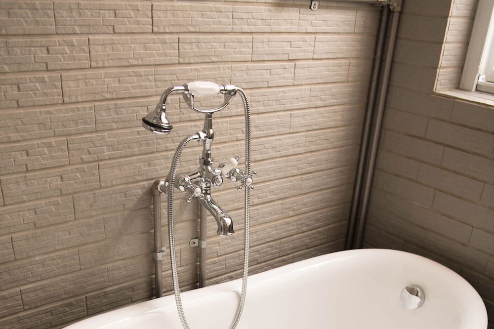 Photo of Bathroom in North District
