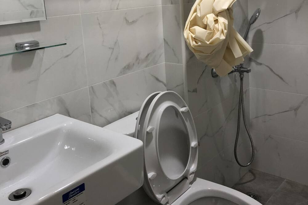 Photo of Bathroom in Ruifang