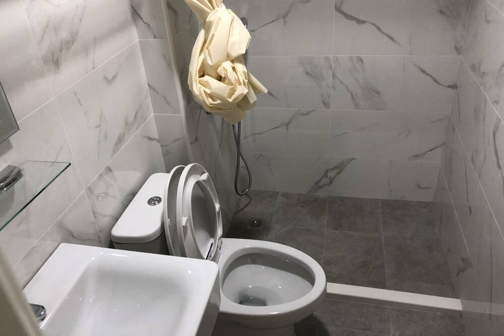 Photo of Bathroom in Ruifang