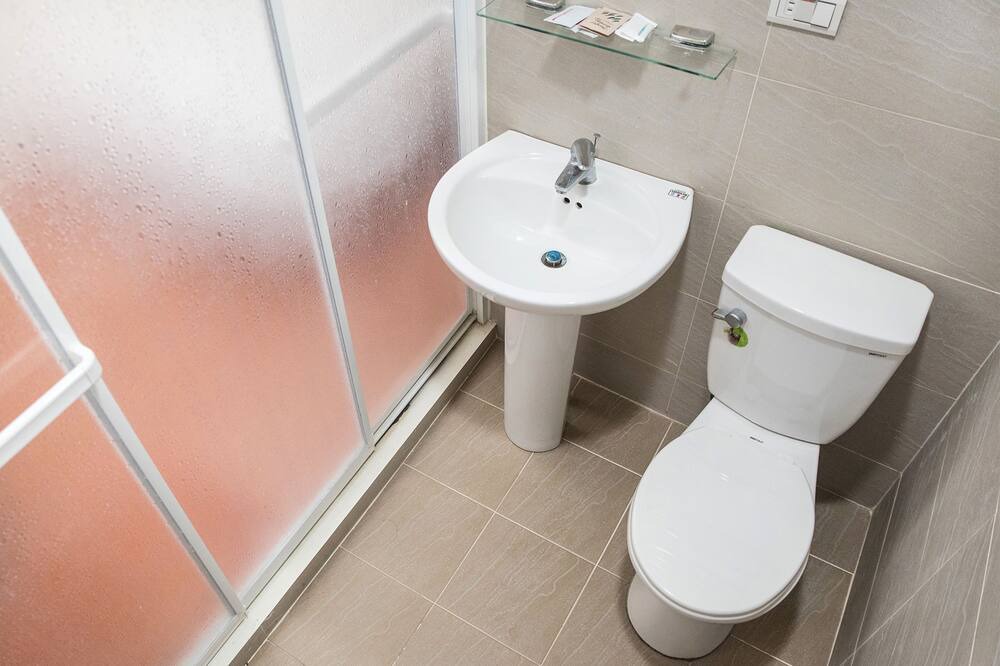 Photo of Bathroom in Ruifang