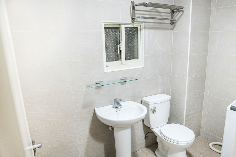 Photo of Bathroom in Ruifang