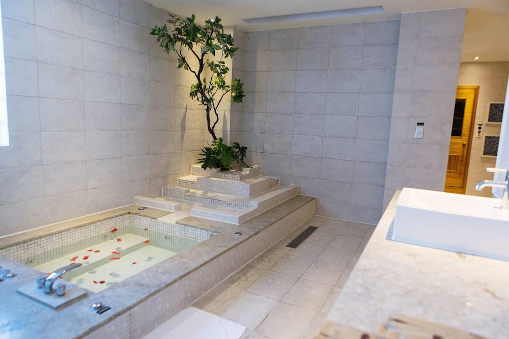 Photo of Bathroom in Zhushan