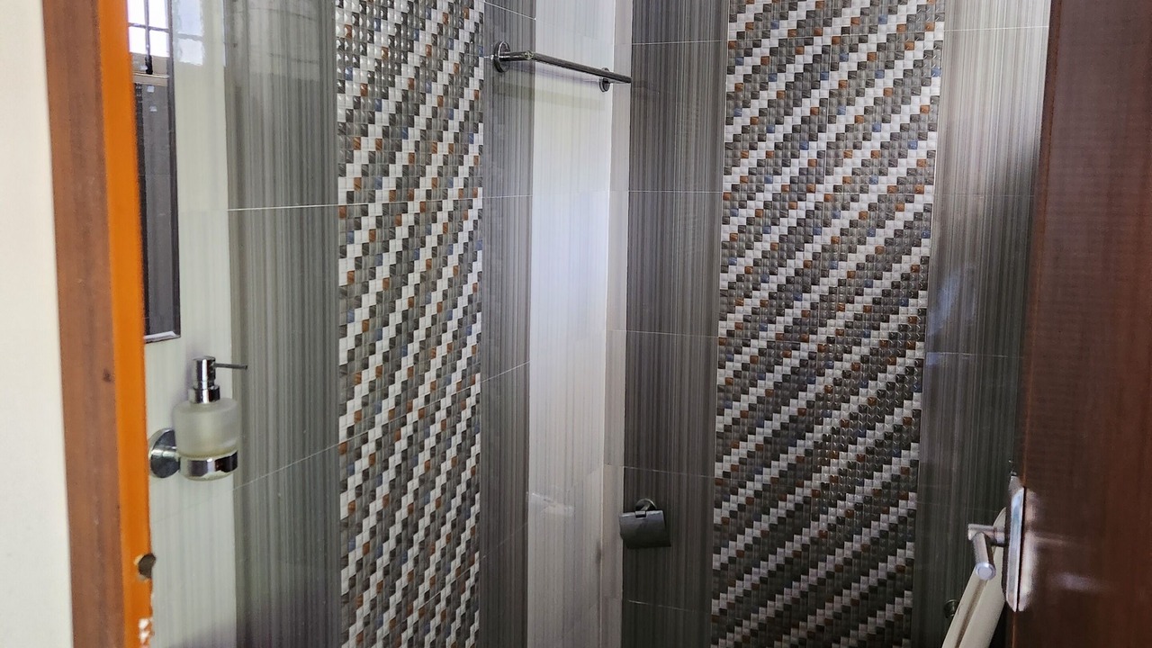 Photo of Bathroom in Maradu