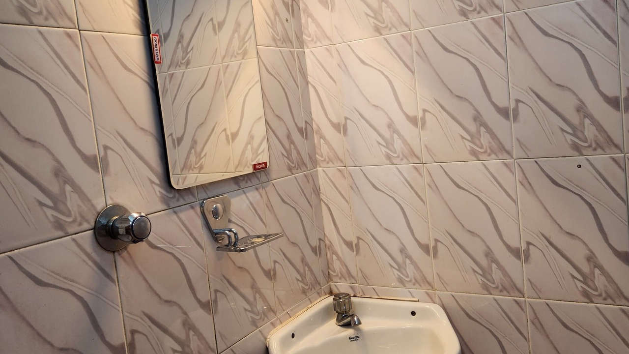 Photo of Bathroom in Maradu