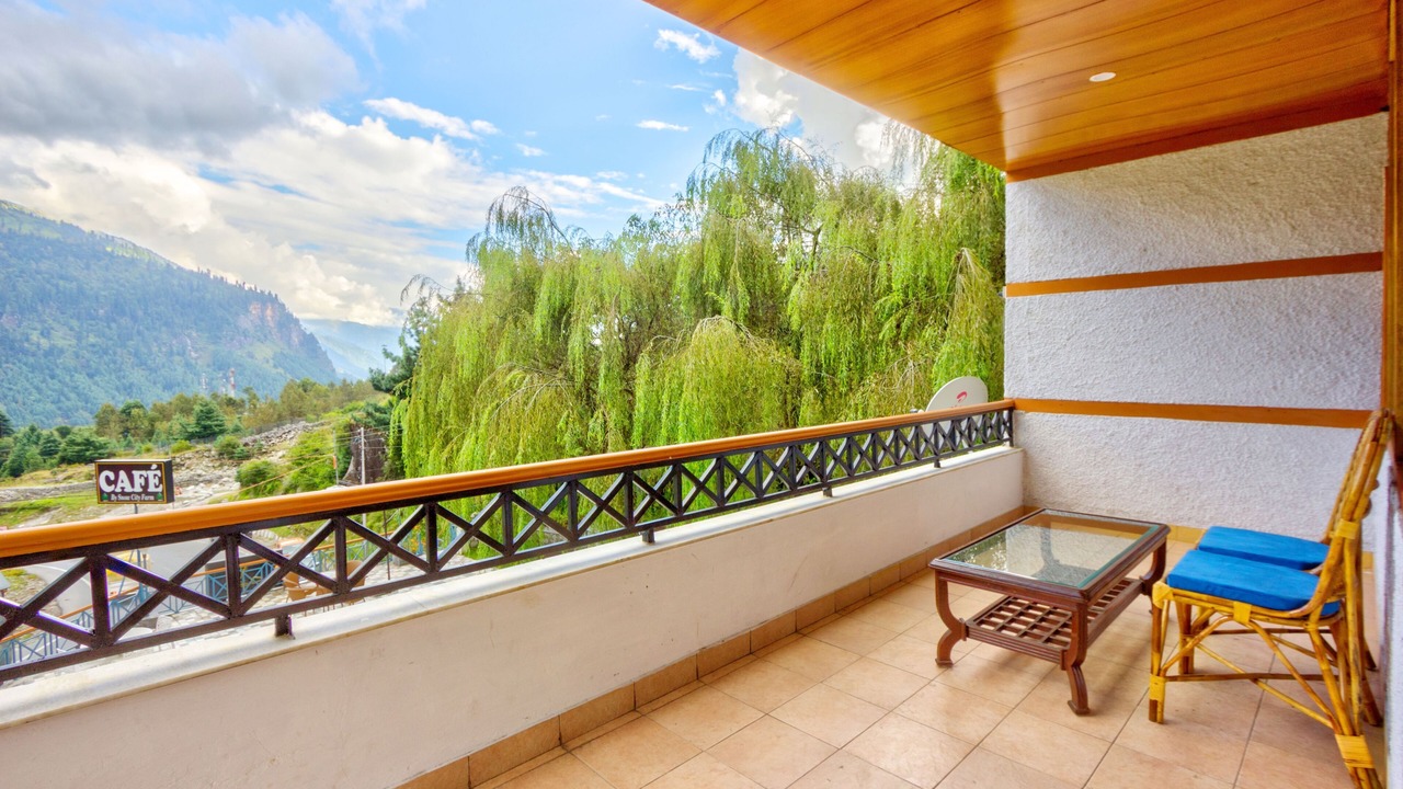 Photo of Patio Balcony in Palchan