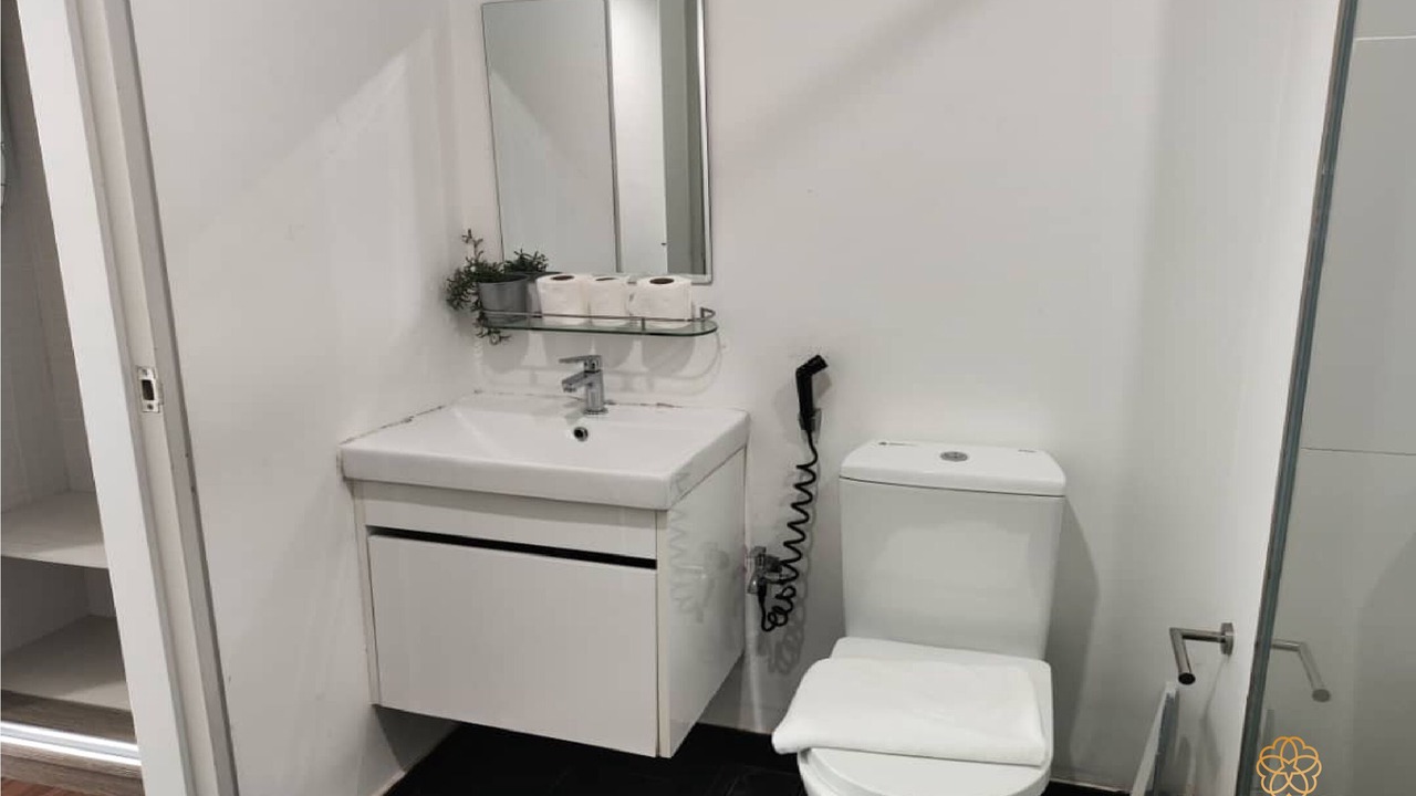 Photo of Bathroom in Maluri